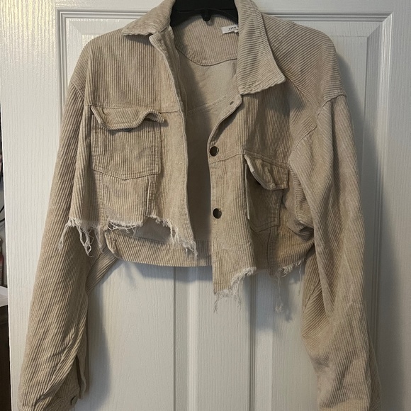 12th Tribe Cropped Tan Jacket - Picture 5 of 9